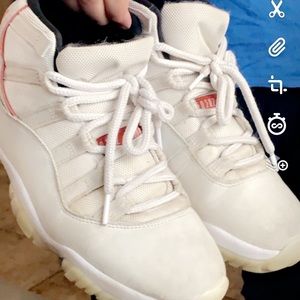 Retro 11s platinum tins